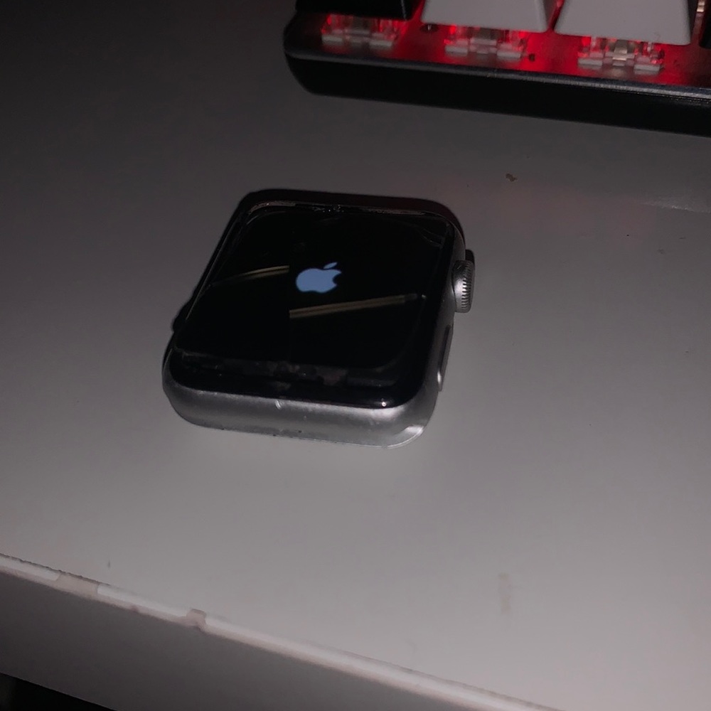 Apple Watch Series 3 (GPS) 42mm (for parts)